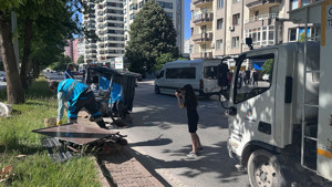 Otomobil ile moped çarpıştı: 5 yaralı