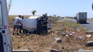 Tekirdağ'da kamyon ile otomobil çarpıştı: 2 ölü, 3 yaralı