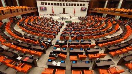 Karar yeter sayısı bulunamadı, TBMM Genel Kurulu kapandı