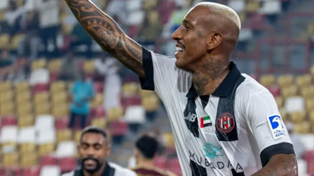 Fenerbahçe'den ayrılan Talisca Al Jazira'da perdeyi açtı!
