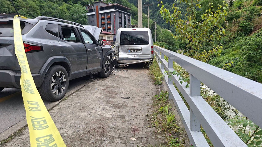 Trabzon'da trafik kazası: 7 Arap turist yaralı