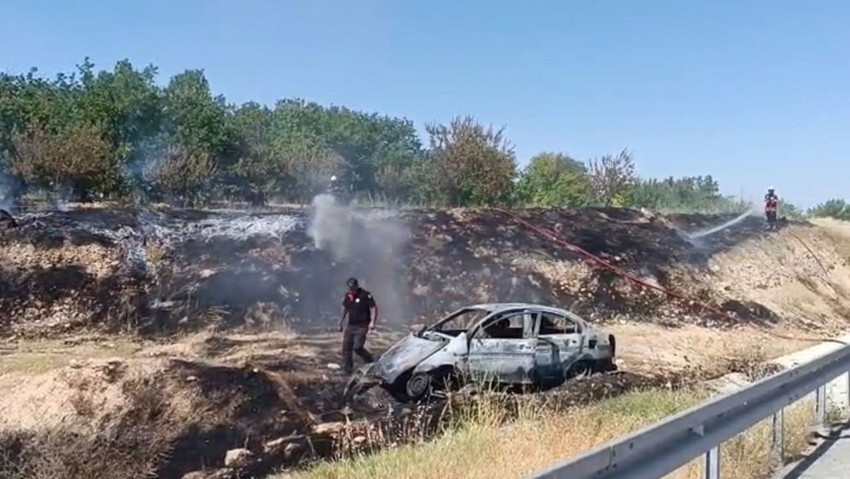 Bariyerlere çarpan otomobil alev aldı: 1 ölü, 1 ağır yaralı