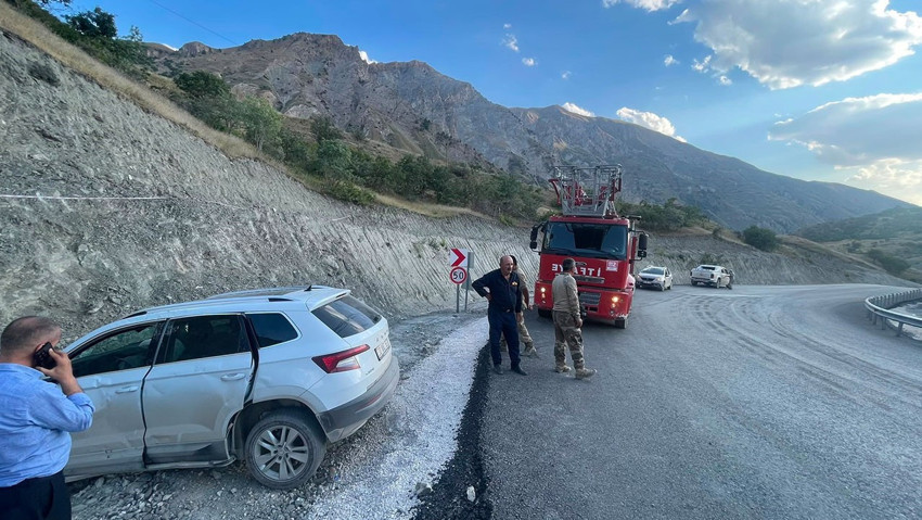 Hakkari-Van karayolunda trafik kazası: 3 yaralı
