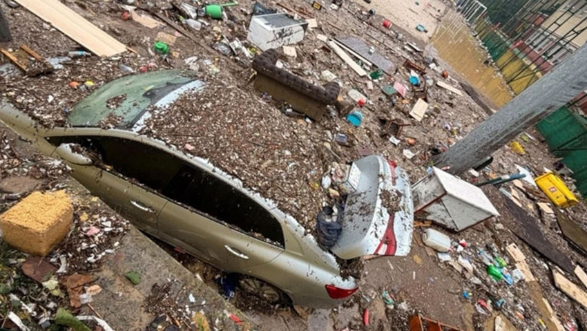 Sel hasarlı araç alacaklara kritik uyarı: Bu belirtilere dikkat